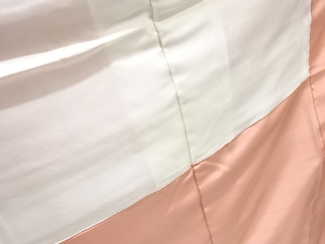  未使用品　花模様一ツ紋色無地着物